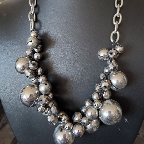 Jewelry - Necklace & earrings set